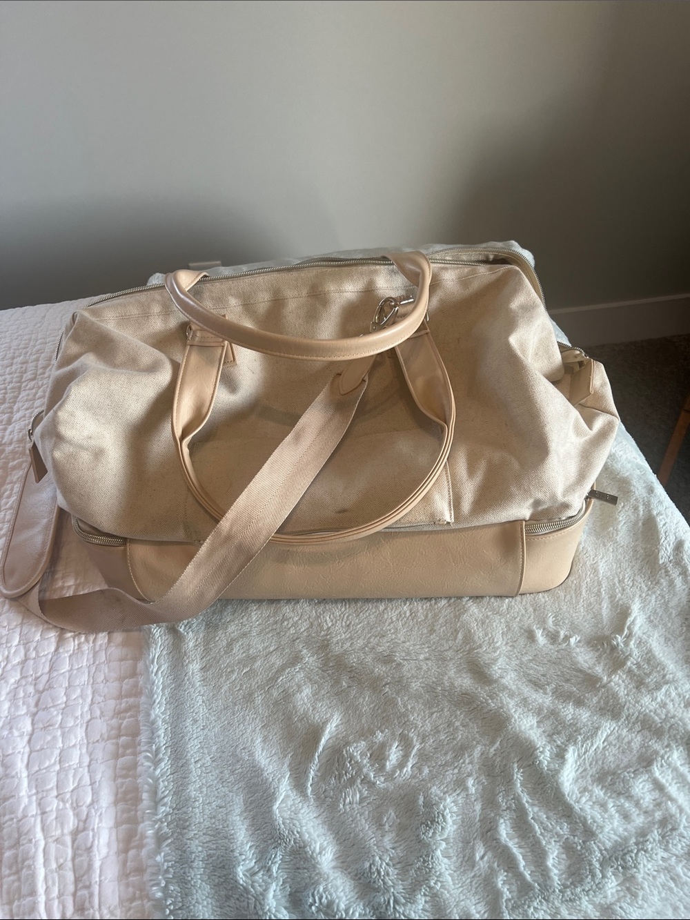 Weekender Duffel Bag from Beis - Picture 2 of 8